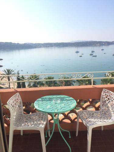 Фотография гостиницы Les Galets Hôtel et B&B