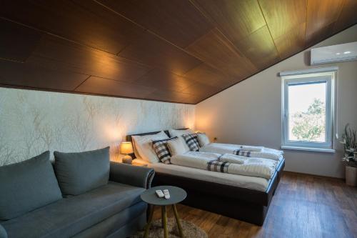 Фотография гостевого дома RESTAURACE A PENZION U DOUBKŮ