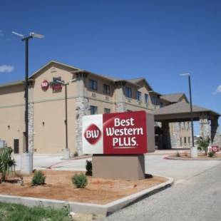 Фотографии гостиницы 
            Best Western Plus Big Lake Inn