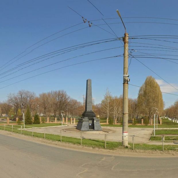 Фотография памятника Памятник Героям красногвардейцам отряда М. Кадомцева