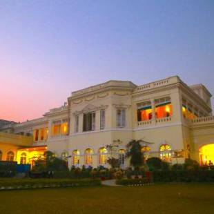 Фотографии гостиницы 
            Hotel Surya, Kaiser Palace