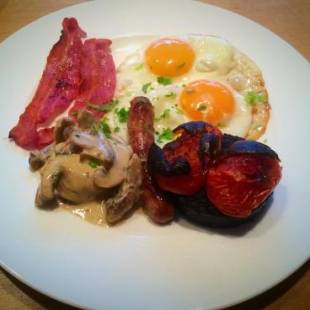 Фотографии гостевого дома
Melfort House