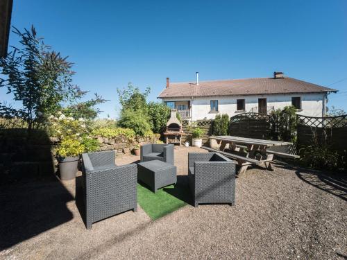 Фотография гостевого дома Quaint Holiday Home In Girmont-Val-d'Ajol with Private Terrace