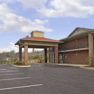 Фотографии мотеля 
            Days Inn by Wyndham Asheville Downtown North