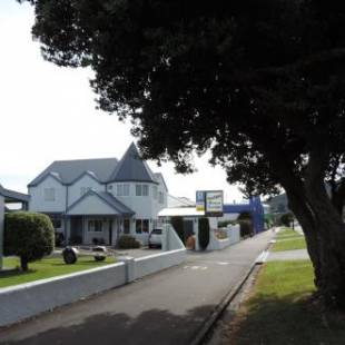 Фотографии мотеля 
            Gables Motor Lodge