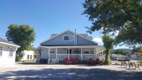 Фотография гостиницы Canyon Country Inn