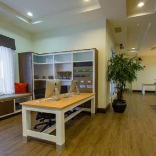 Фотографии гостиницы
Holiday Inn Hotel & Suites Bloomington Airport, an IHG Hotel