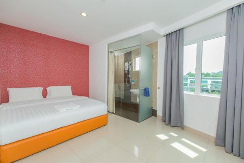 Фотография гостиницы 1 Hotel Mahkota Cheras