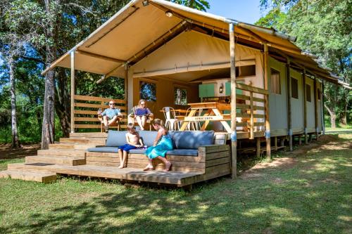 Фотография базы отдыха AfriCamps at Mackers