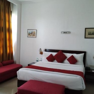 Фотография гостиницы The Corus Hotel - A Couple Friendly Hotel