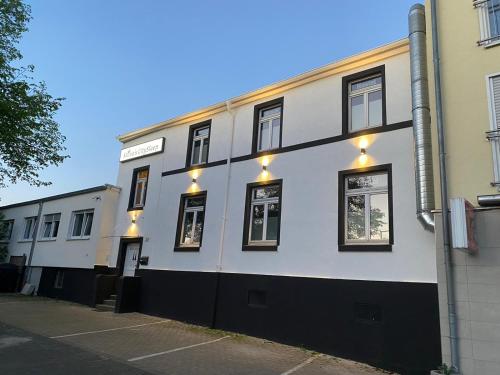 Фотографии апарт отеля 
            Shiva's CityAparthotel