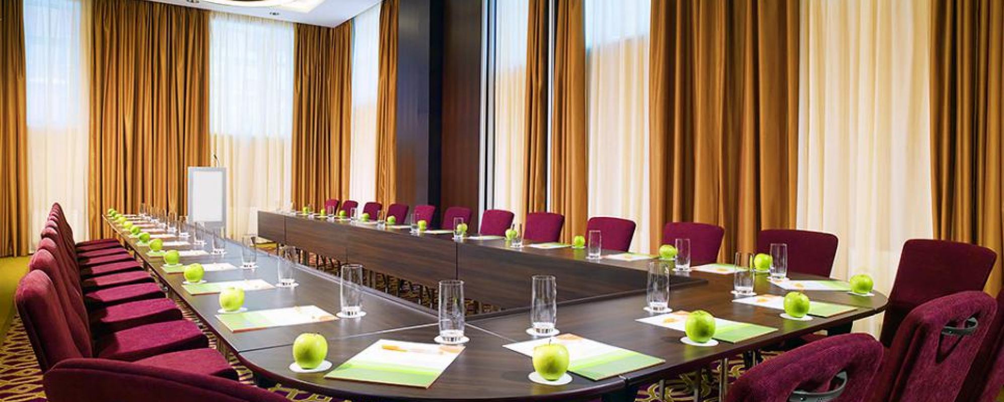 Фотографии комнаты для переговоров CENTER Kazan Kremlin