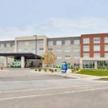 Фотография гостиницы Holiday Inn Express & Suites Madison, an IHG Hotel