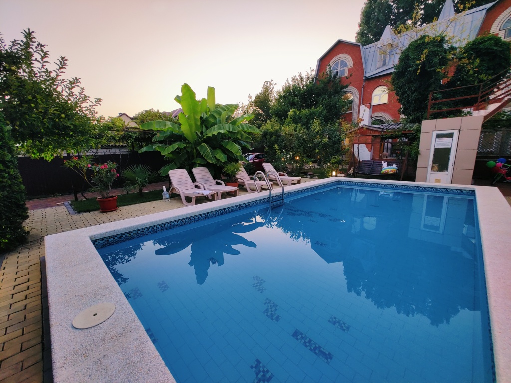 Фотография Коттеджа Частный Дом с Бассейном