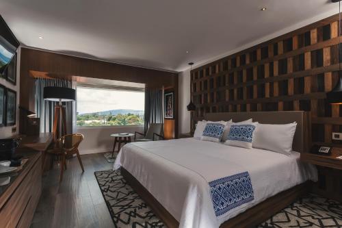 Фотография гостиницы Hilton 1970 Guadalajara, Curio Collection by Hilton