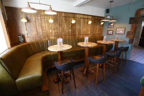 Фотография гостиницы The Queens Head Hotel