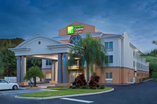 Фотография гостиницы Holiday Inn Express & Suites Tavares, an IHG Hotel