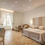 Фотография мини отеля Sorrento Square Suites