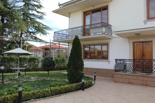 Фотографии гостевого дома
Retro House