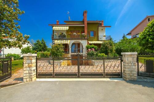 Фотография гостевого дома Apartment Complex Silvana