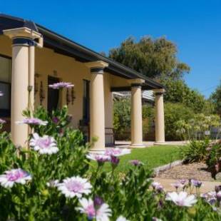 Фотографии мини отеля
Agnes Cottage Bed & Breakfast