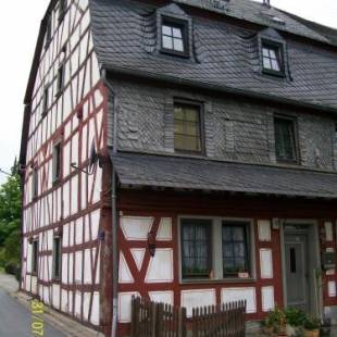 Фотографии базы отдыха
Altes Zehnthaus Geierlay