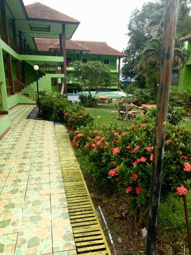 Фотография гостиницы OYO 1139 Alysia Spring Resort