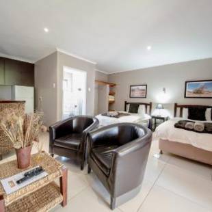 Фотографии гостевого дома 
            Kleinplasie Guesthouse