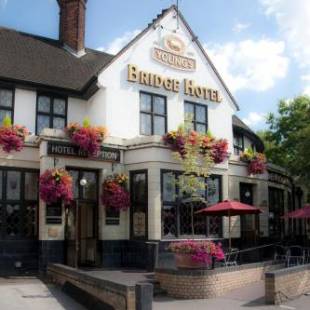 Фотографии гостиницы
Bridge Hotel