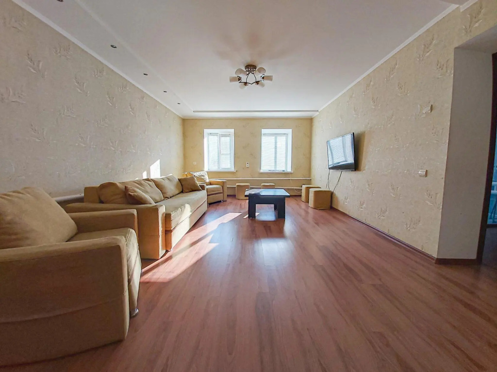 Фотография Коттеджа Grant Apart (Грант Апарт) на улице Штернберга