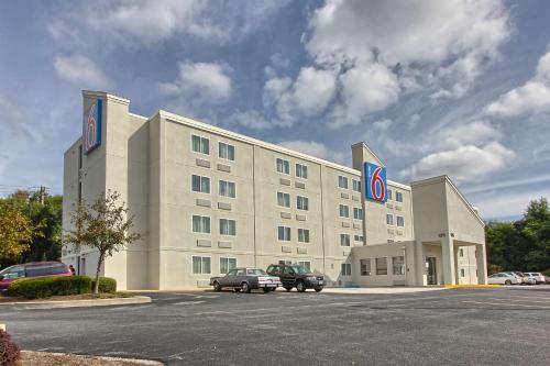 Фотография гостиницы Motel 6-York, PA - North