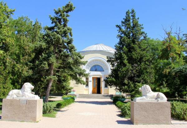 Фотография достопримечательности Центральная библиотека Евпатории имени А.Пушкина