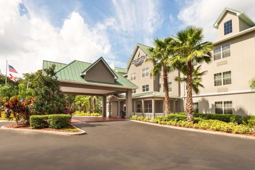 Фотография гостиницы Country Inn & Suites by Radisson, Tampa Casino Fairgrounds, FL