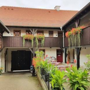 Фотографии гостевого дома 
            Zum Egerländer Fachwerkhof