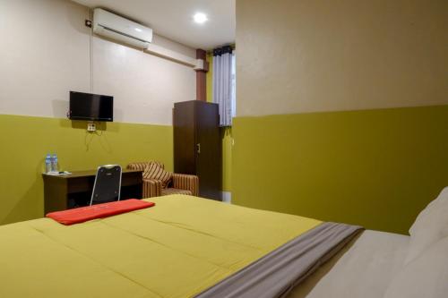 Фотография гостевого дома RedDoorz near Pacific Mall Tegal 2