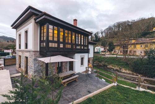 Фотографии гостевого дома
El Reinazu