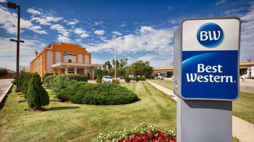 Фотография гостиницы Best Western O'Hare/Elk Grove Hotel