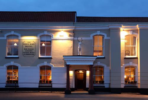 Фотография гостиницы The White Hart Hotel