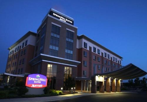 Фотография гостиницы SpringHill Suites Green Bay