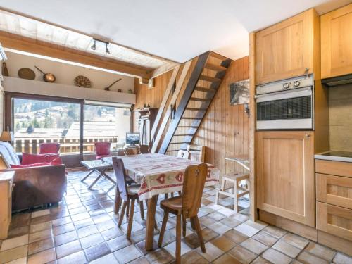 Фотография гостевого дома Appartement La Clusaz, 3 pièces, 4 personnes - FR-1-304-101