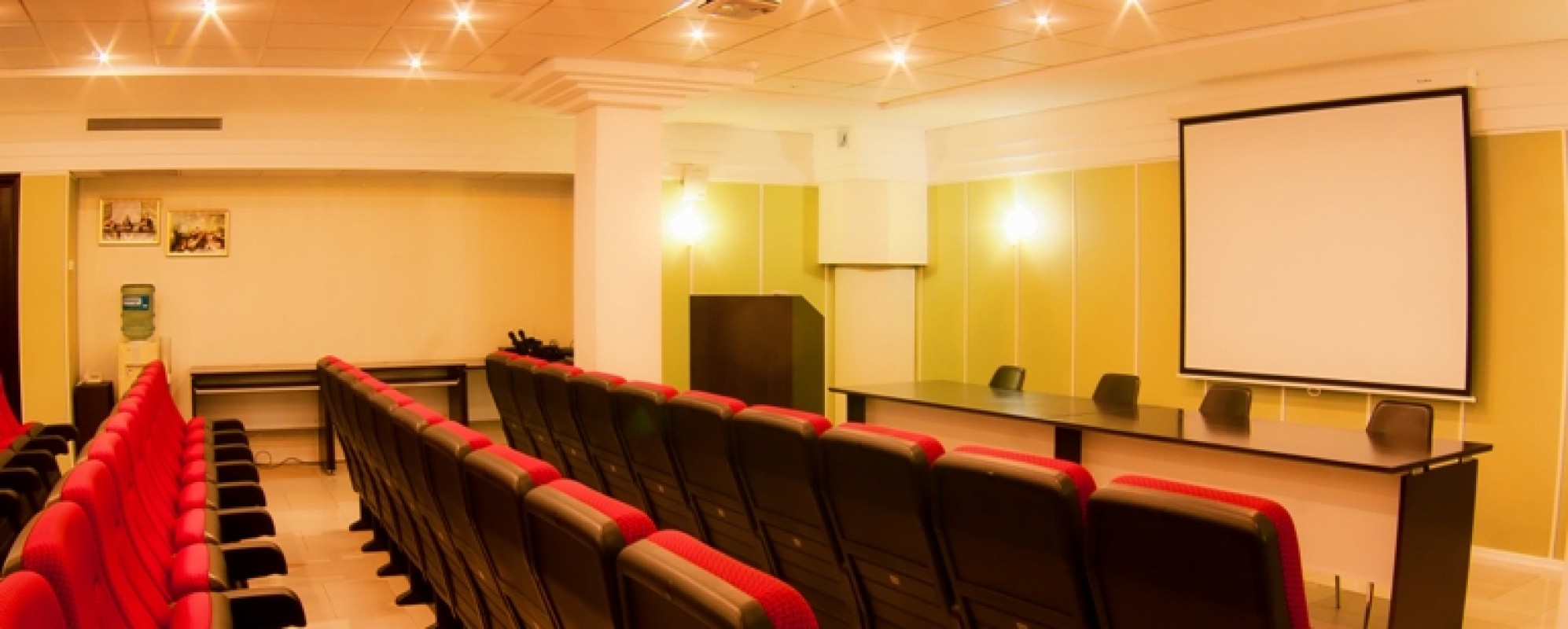 Фотографии конференц-зала Амбассадор 