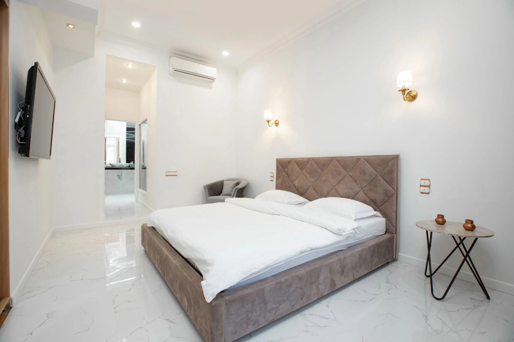 Фотография квартиры Апартаменты Люксовые апартаменты 2 спальни два санузла на Независимости 13