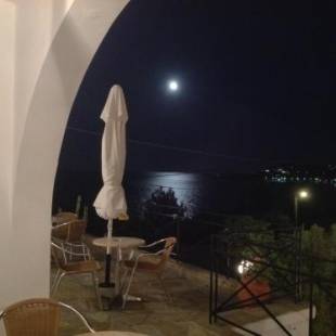 Фотографии апарт отеля
Travlos Studios