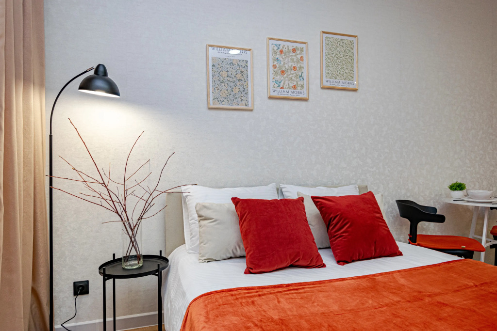 Фотография квартиры Квартира Уютная сочная студия в Индустриальном районе