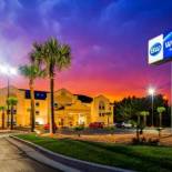 Фотография гостиницы Best Western Bradbury Inn & Suites