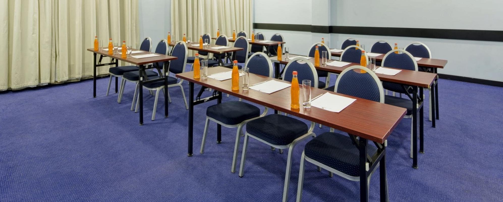 Фотографии комнаты для переговоров Мамезон Ол-Сьютс СПА Отель Покровка