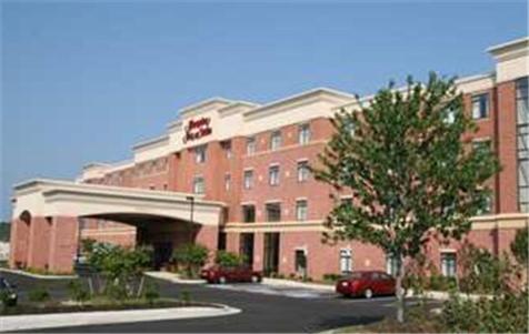 Фотография гостиницы Hampton Inn & Suites Richmond Glenside