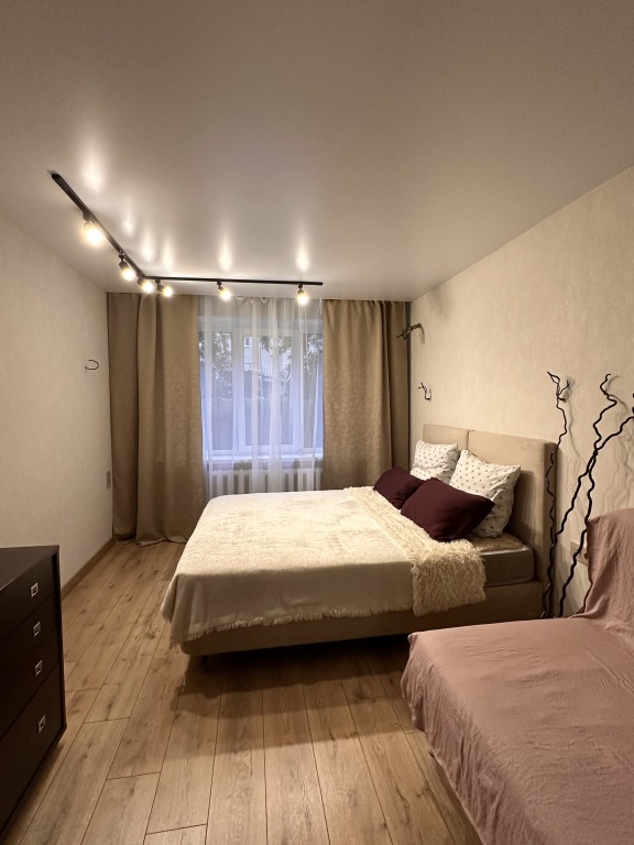 Фотография квартиры Апартаменты Большие Апартаменты с 3 спальнями на пр Ленина