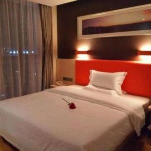 Фотография гостиницы 7Days Premium Chongqing Liangjiang New District Yufu Industrial Park Yuzui Branch