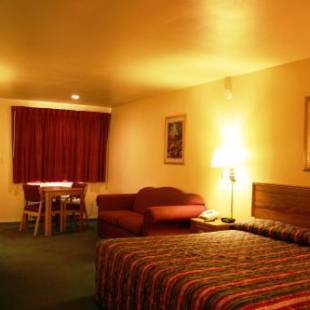 Фотографии мотеля
Riata Inn - Crystal City